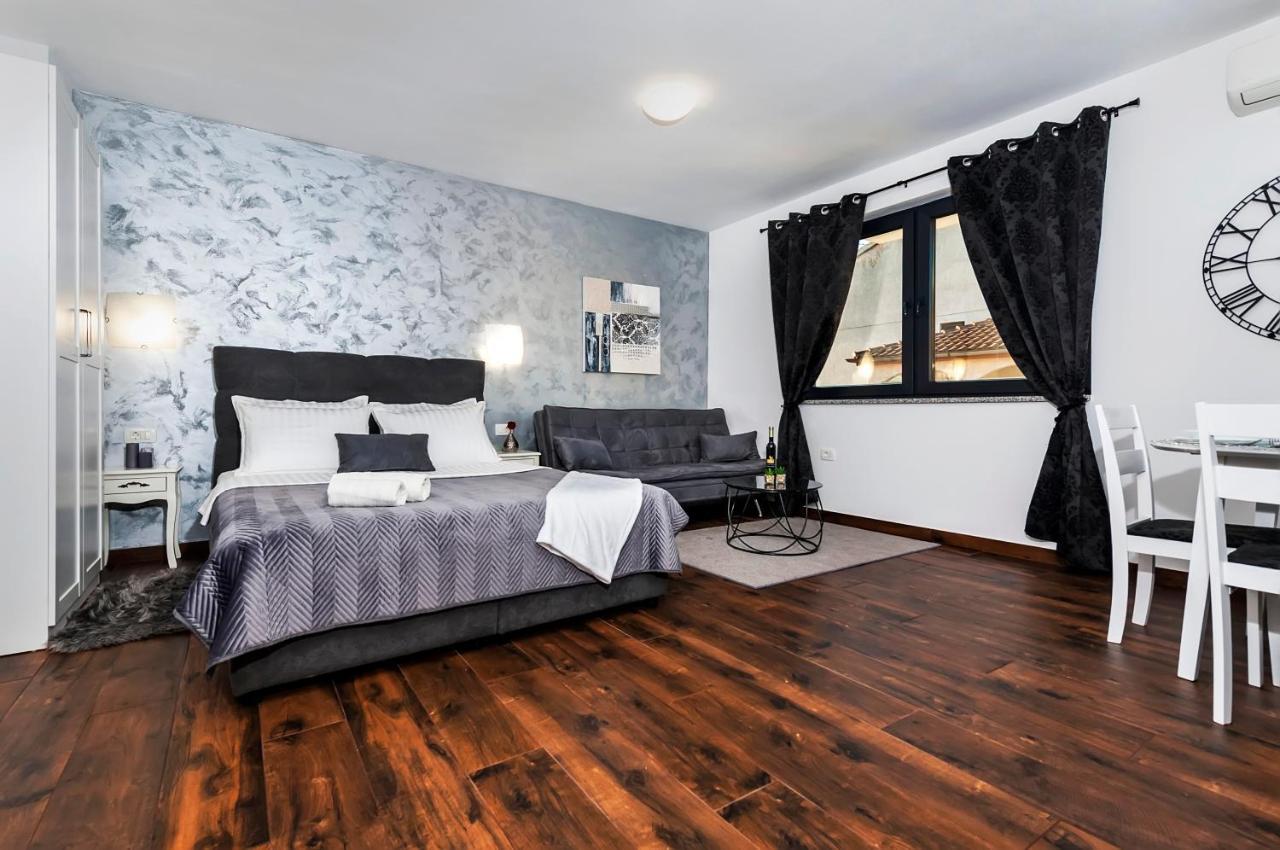 רוביני Deluxe Apartments A&A מראה חיצוני תמונה