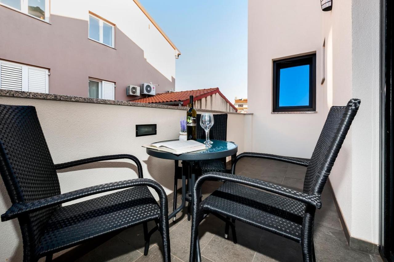 רוביני Deluxe Apartments A&A מראה חיצוני תמונה