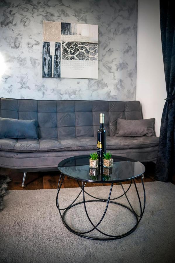רוביני Deluxe Apartments A&A מראה חיצוני תמונה