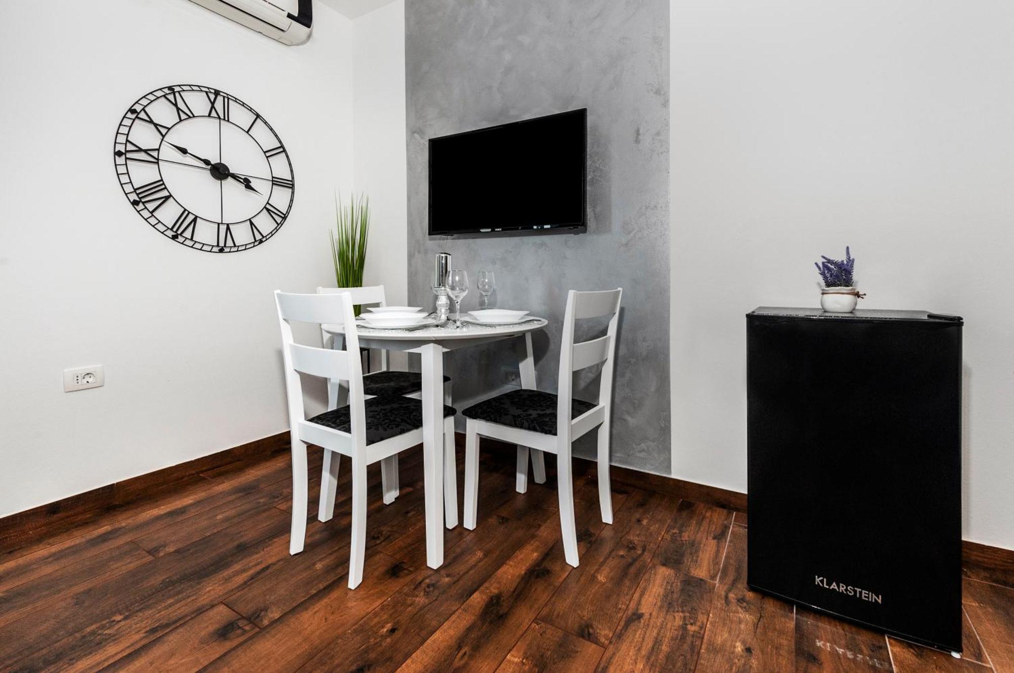 רוביני Deluxe Apartments A&A חדר תמונה